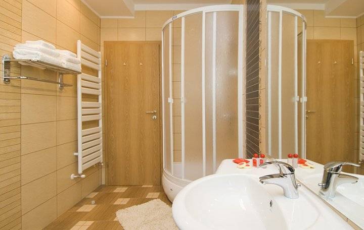 Cazare 2021-2022 Brasov Hotel Ambient****