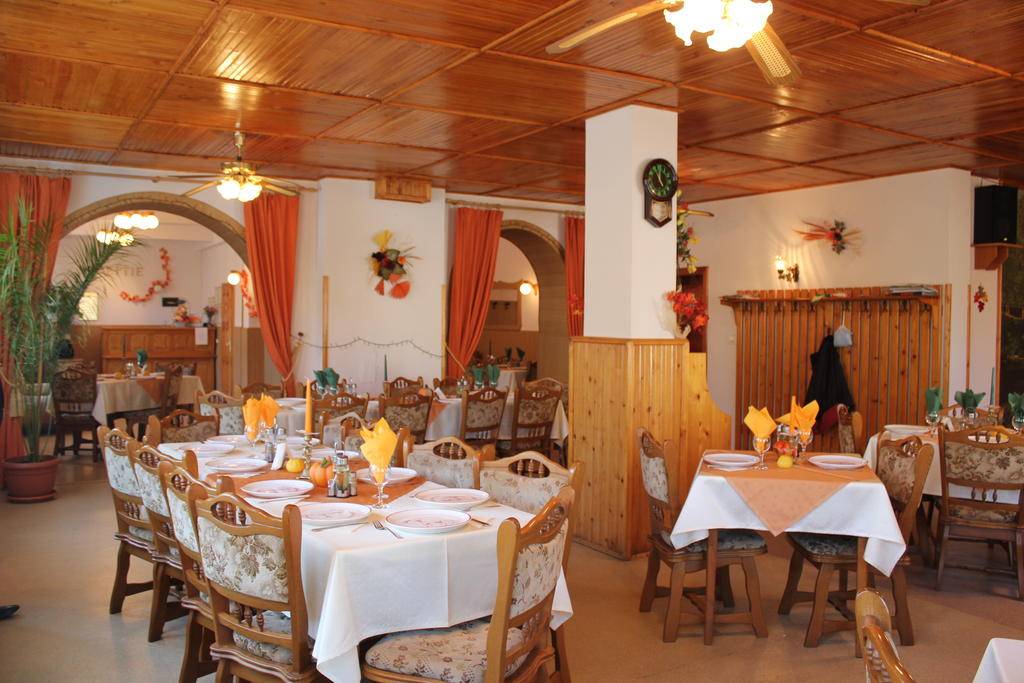 Cazare 2023 Sighisoara Hotel Poenita***