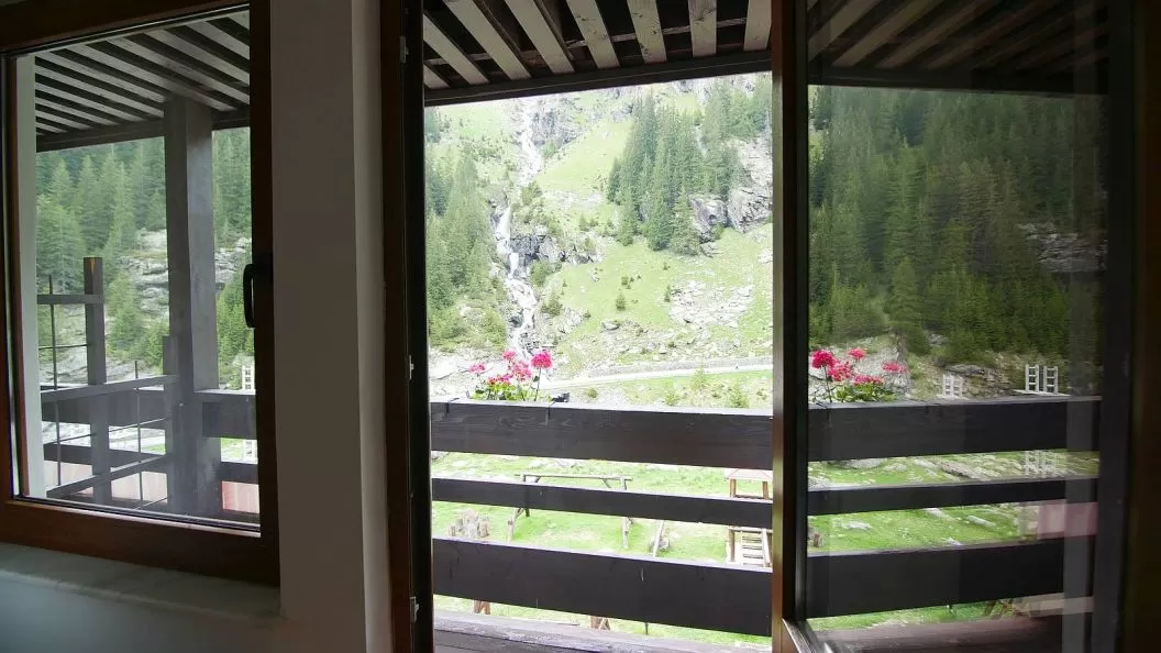 Sejur odihna 2024 Transfagarasan Hotel Paraul Capra***