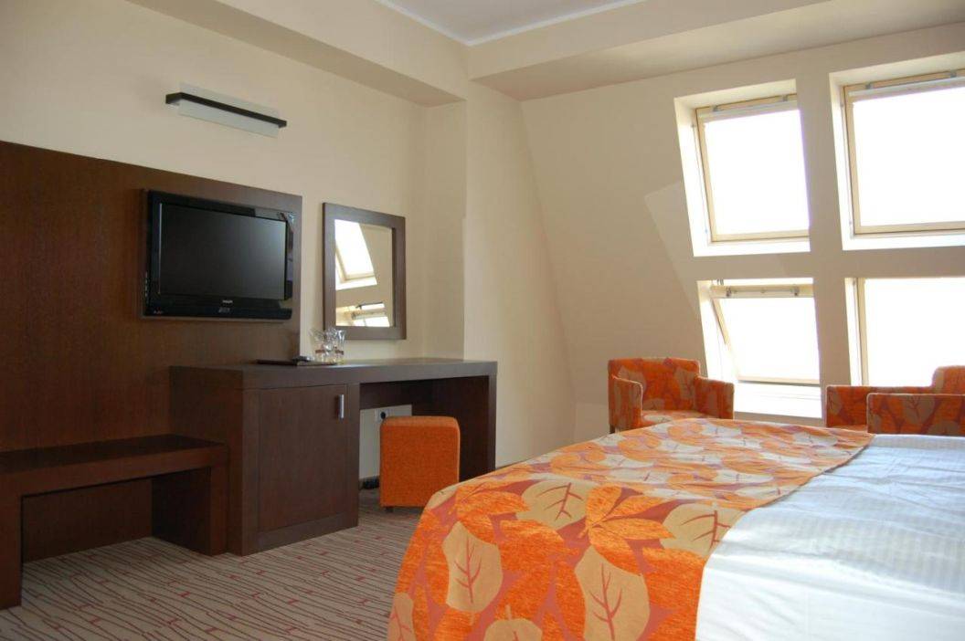 Sejur Munte 2022 Bran Complex Turistic Wolf***&**** 