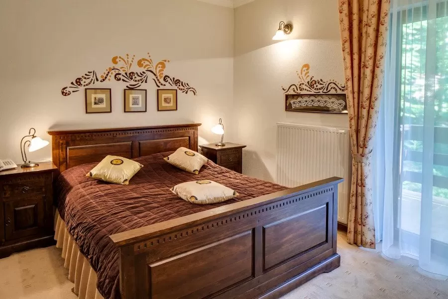 Sarbatori de Pasti 2024 Sinaia Hotel Regal 1880*** 