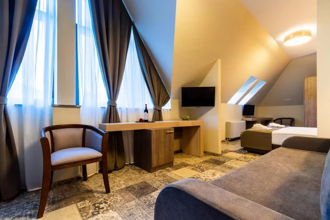 Revelion 2023 pe Valea Oltului Caciulata Hotel Izvoare****
