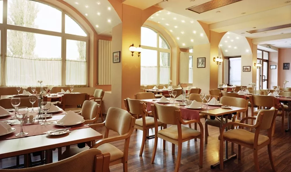 Revelion 2024 Bucuresti Hotel Caro****