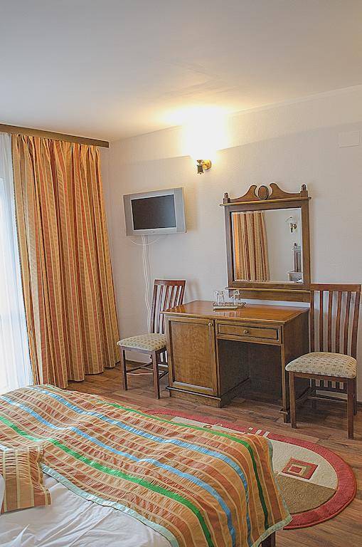 Sarbatori de Craciun 2023 Bucovina Voronet Complex Turistic Casa Elena****