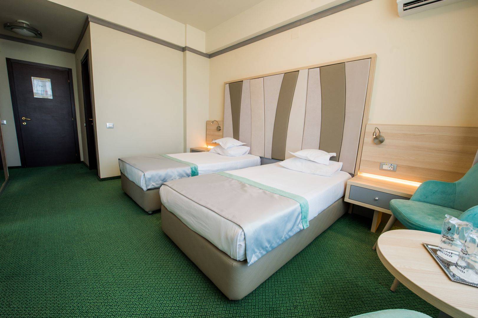 Ziua Nationala 2024 in Mamaia Hotel Malibu**** 
