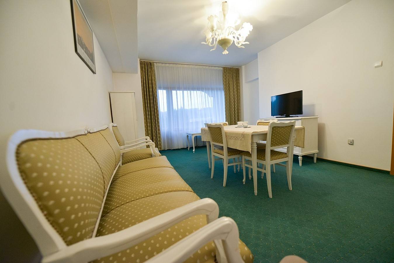 Cazare 2022 Curtea de Arges Hotel Posada****