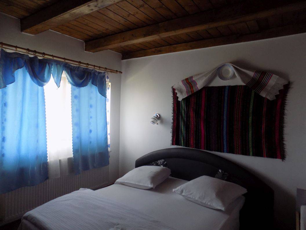 Sarbatori de Pasti 2025 Maramures Vadu Izei Pensiunea Ioana Lavita
