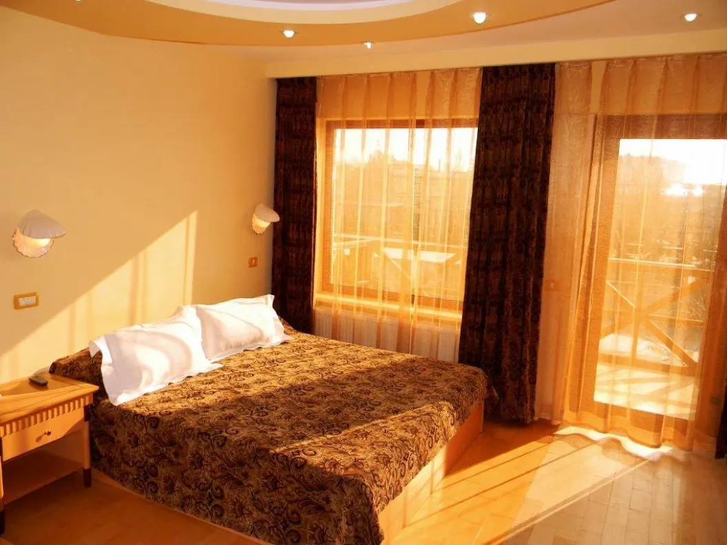 Sejur litoral 2026 Mamaia Hotel La Scoica Land