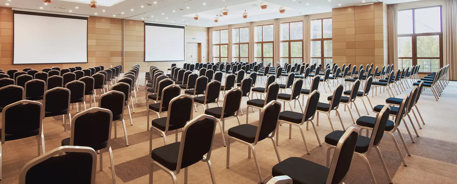 Revelion 2024 la schi in Poiana Brasov Hotel Sport****