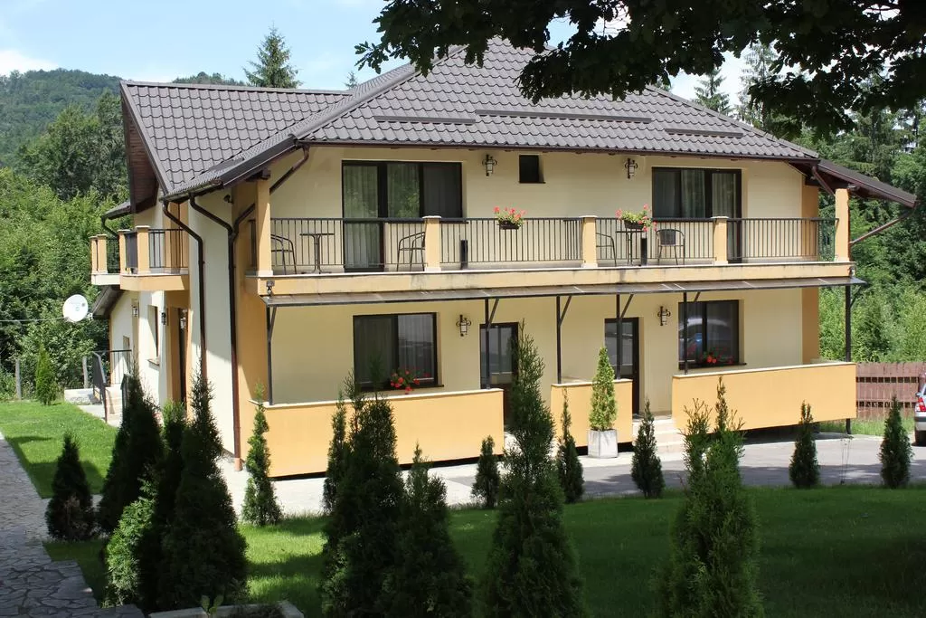 Sejur odihna 2023 Dambu Morii Complex 3 Stejari**** 
