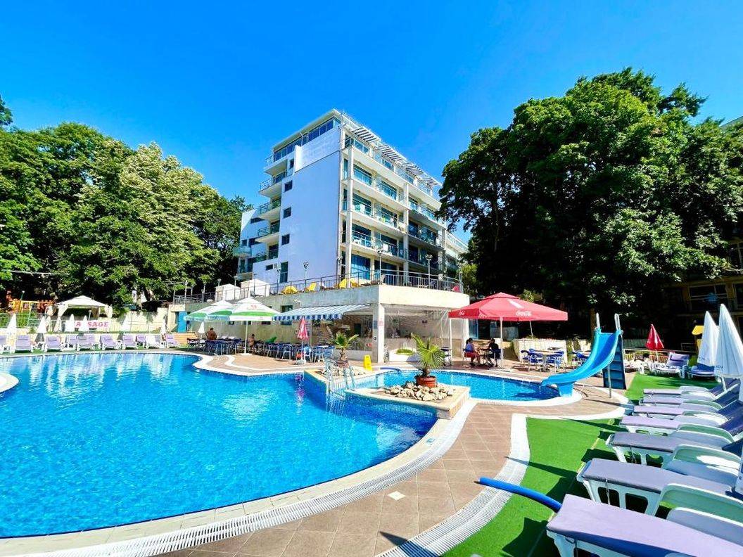Litoral 2024 Nisipurile de Aur Hotel Holiday Park**** 
