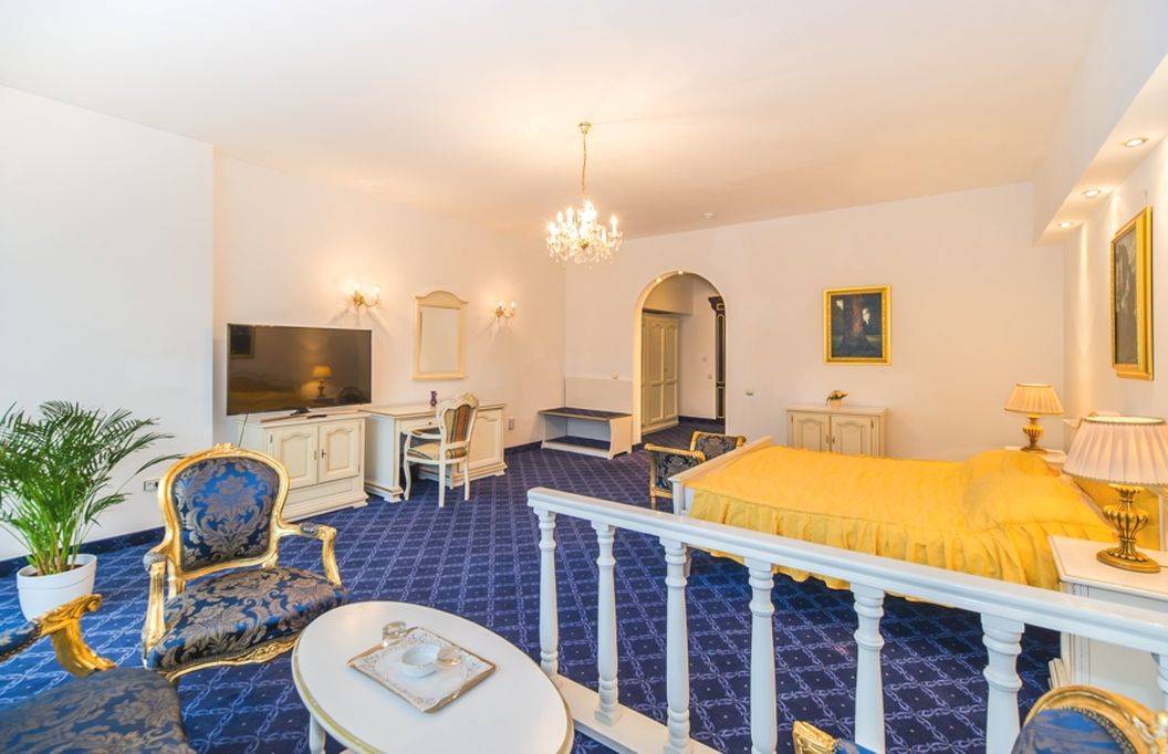 Craciunul 2022 in Poiana Brasov Hotel Aurelius Imparatul Romanilor*****