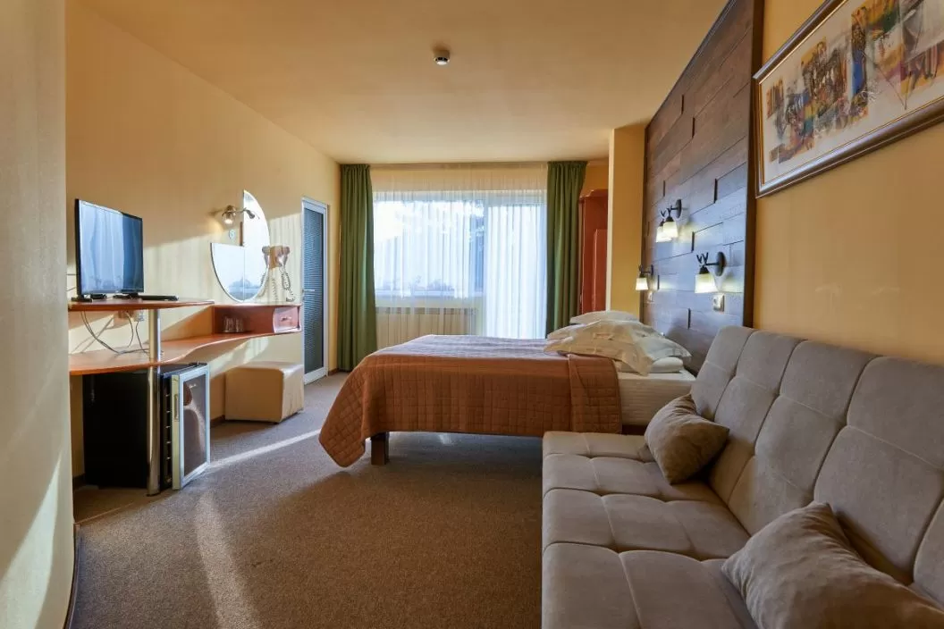 Sarbatori de Pasti 2024 Arieseni sat de Vacanta Vartop Hotel Four Seasons