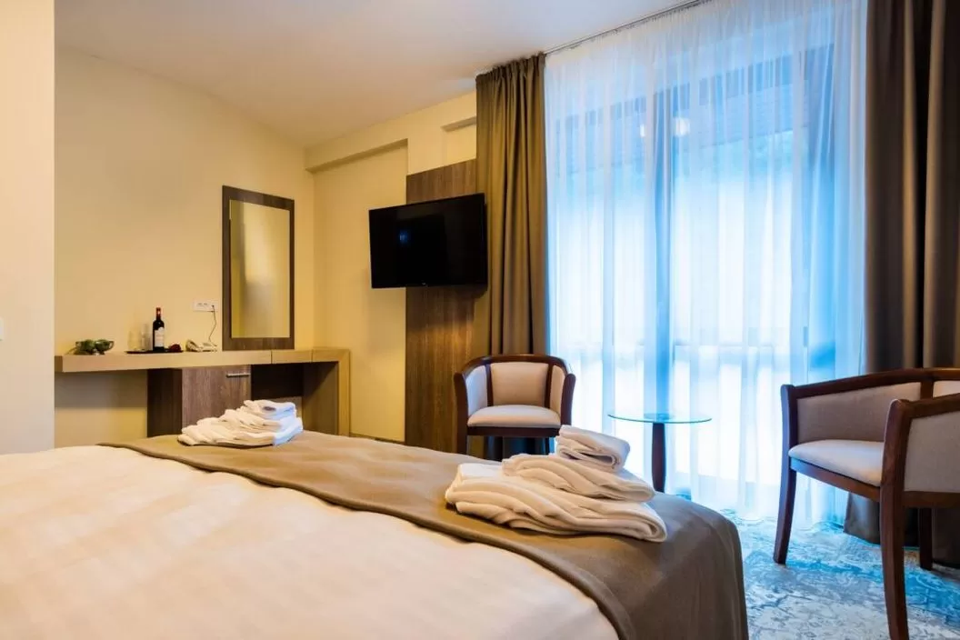 Revelion 2023 pe Valea Oltului Caciulata Hotel Izvoare****