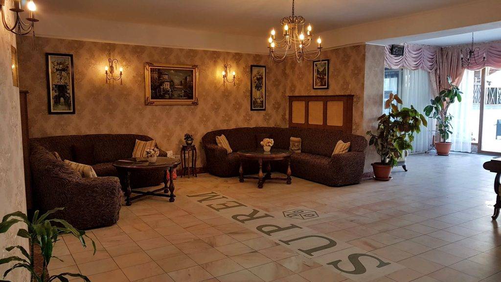 Martisor si Ziua Femeii 2022 Baile Olanesti Hotel Suprem***