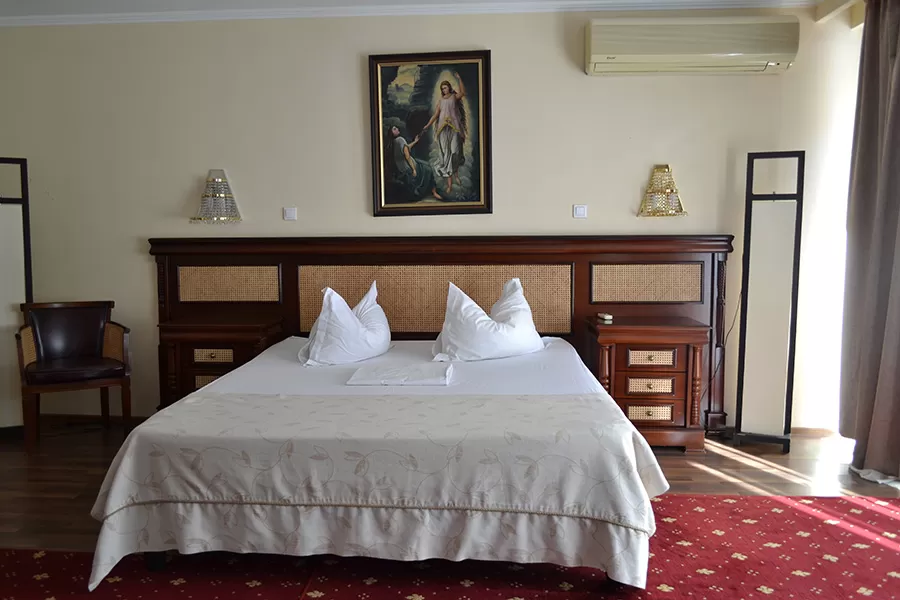 Cazare 2024 Scornicesti Hotel President