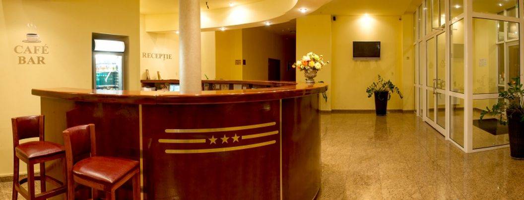 Sejur relaxare 2023 Aqualand Paradisul Acvatic Brasov Hotel Alinalex***