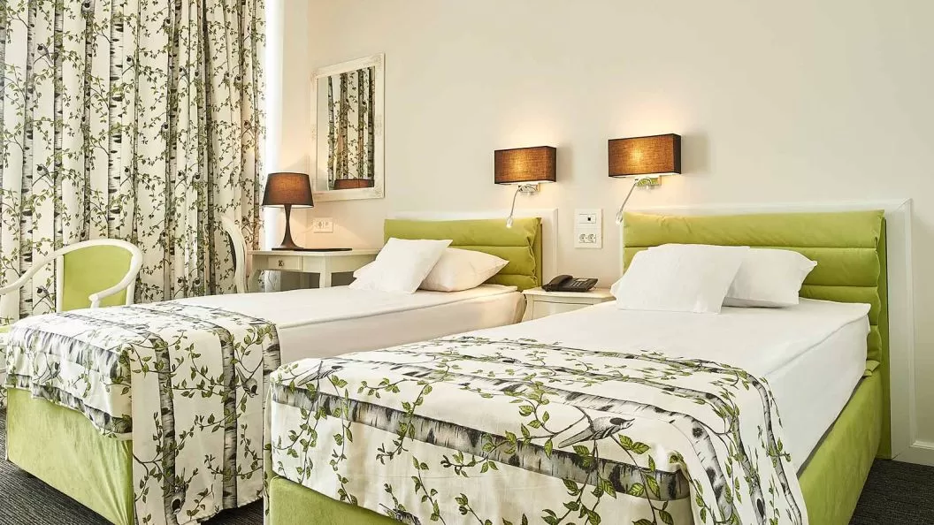 Cazare 2025 Oradea Hotel Continental Forum