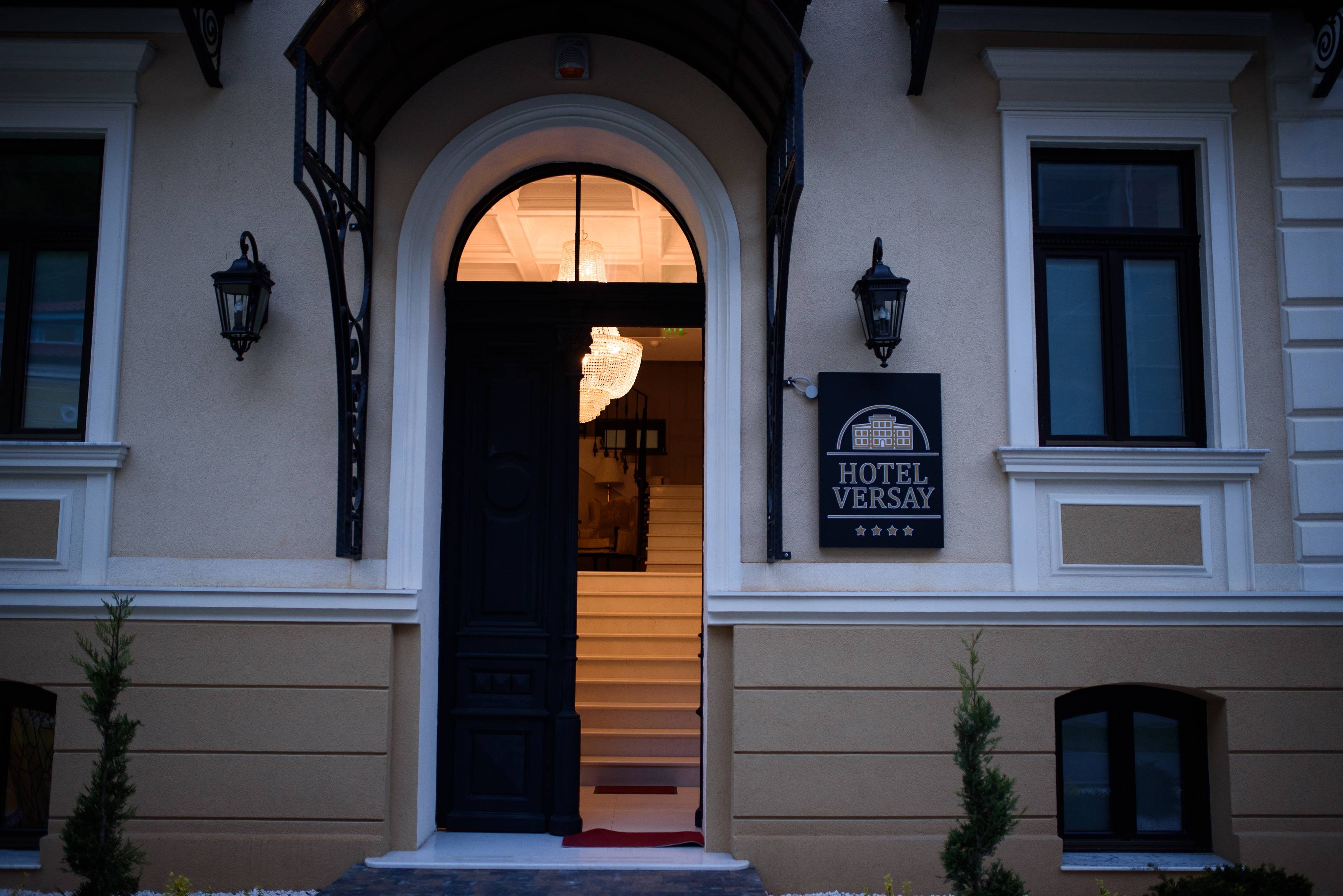 Sejur Munte 2023 Baile Herculane Hotel VERSAY