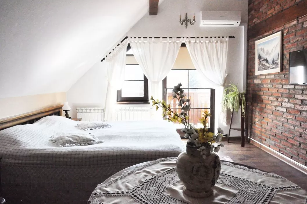 Pachet Romantic Cristian Brasov Conacul Ambient