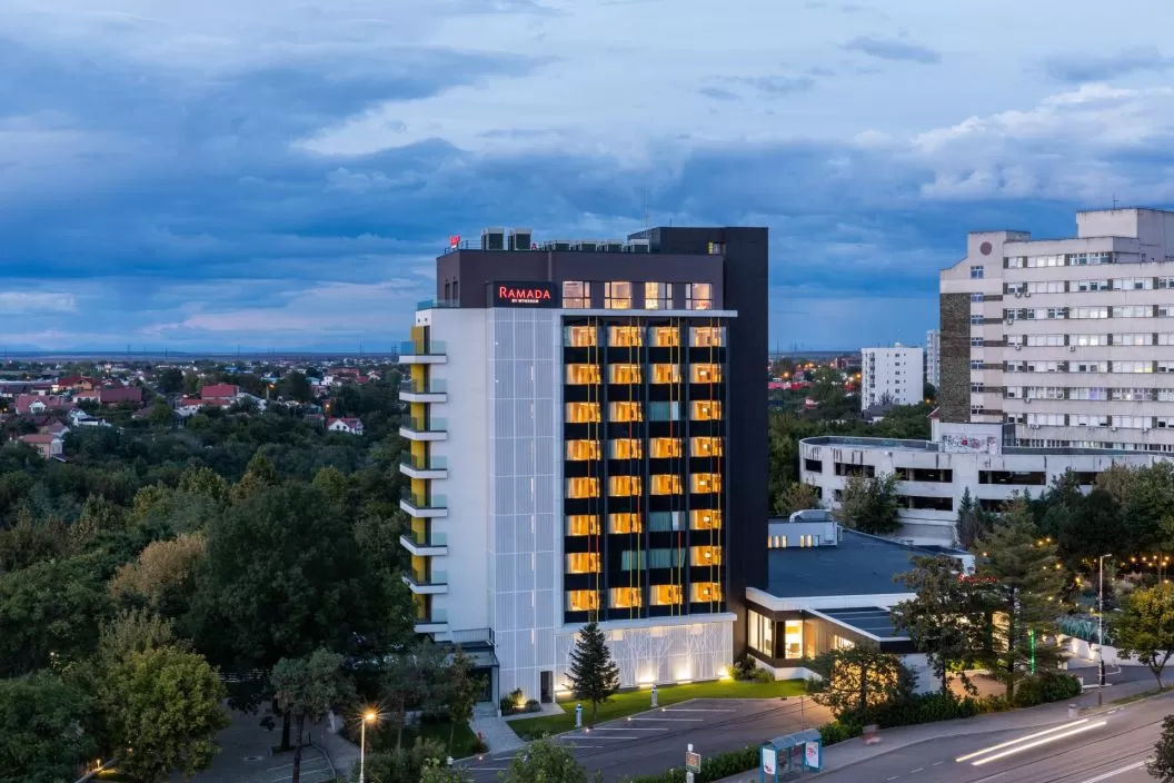 Cazare 2023 Slatina Hotel Ramada Parc****