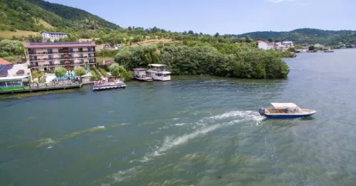 Sarbatori de Pasti 2026 Eselnita Pensiunea Danubia