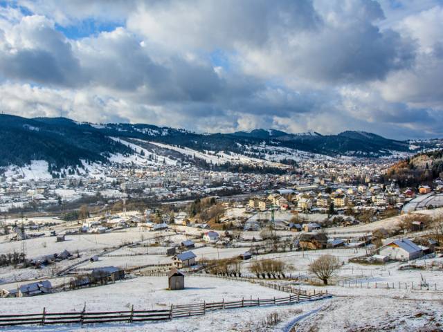 Revelion Schi 2020 Bucovina Vatra Dornei Hotel Calimani Pico Mar Travel