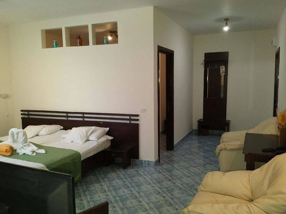 Litoral 2022 Mamaia Hotel Marea Neagra***