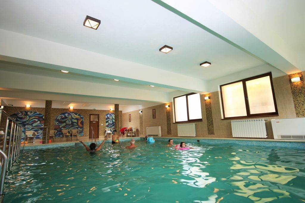 Martisor si Ziua Femeii 2022 Baile Olanesti Hotel Suprem***