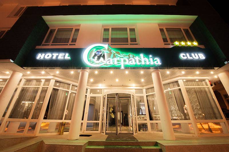 Revelion 2023 in Sinaia Hotel Carpathia****