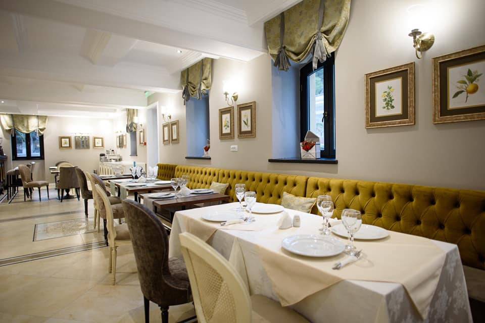 Sejur Munte 2023 Baile Herculane Hotel VERSAY