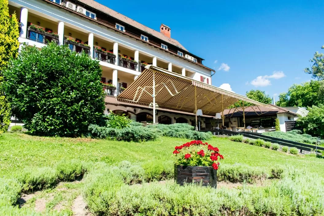 Sejur odihna 2023 Maramures Sighetu Marmatiei Hotel Gradina Morii***