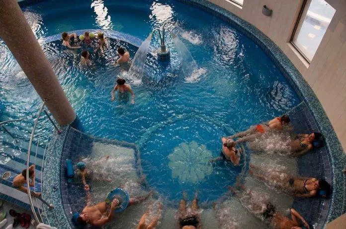 1 Mai 2025 Baile Felix Complex Aqua President SPA Corp President SPA****