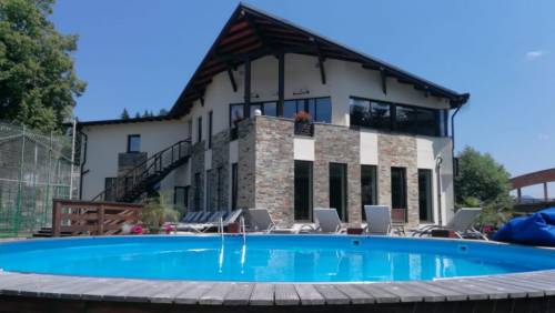 Sejur odihna 2023 Campulung Moldovenesc Boutique Hotel Aquarius*****