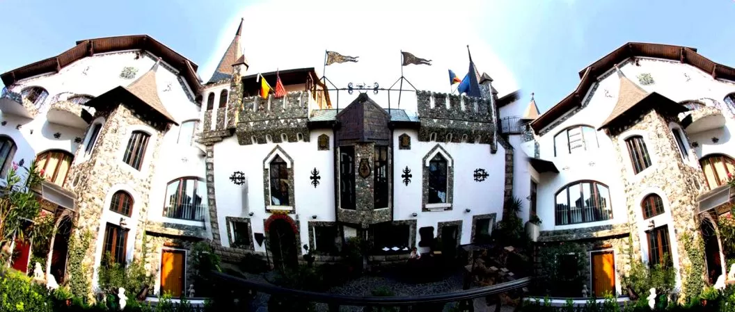 Cazare 2022 Turda Hotel Castelul Printul Vanator****