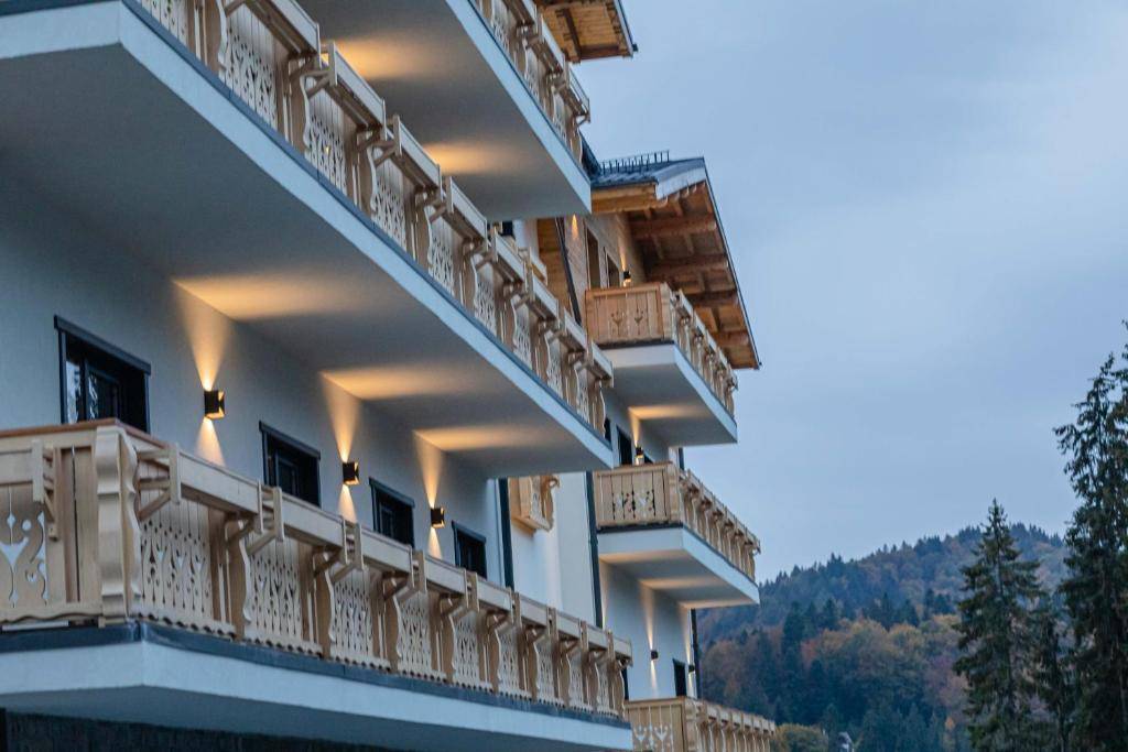Sarbatori de Craciun 2024 Predeal Hotel Ursuletul
