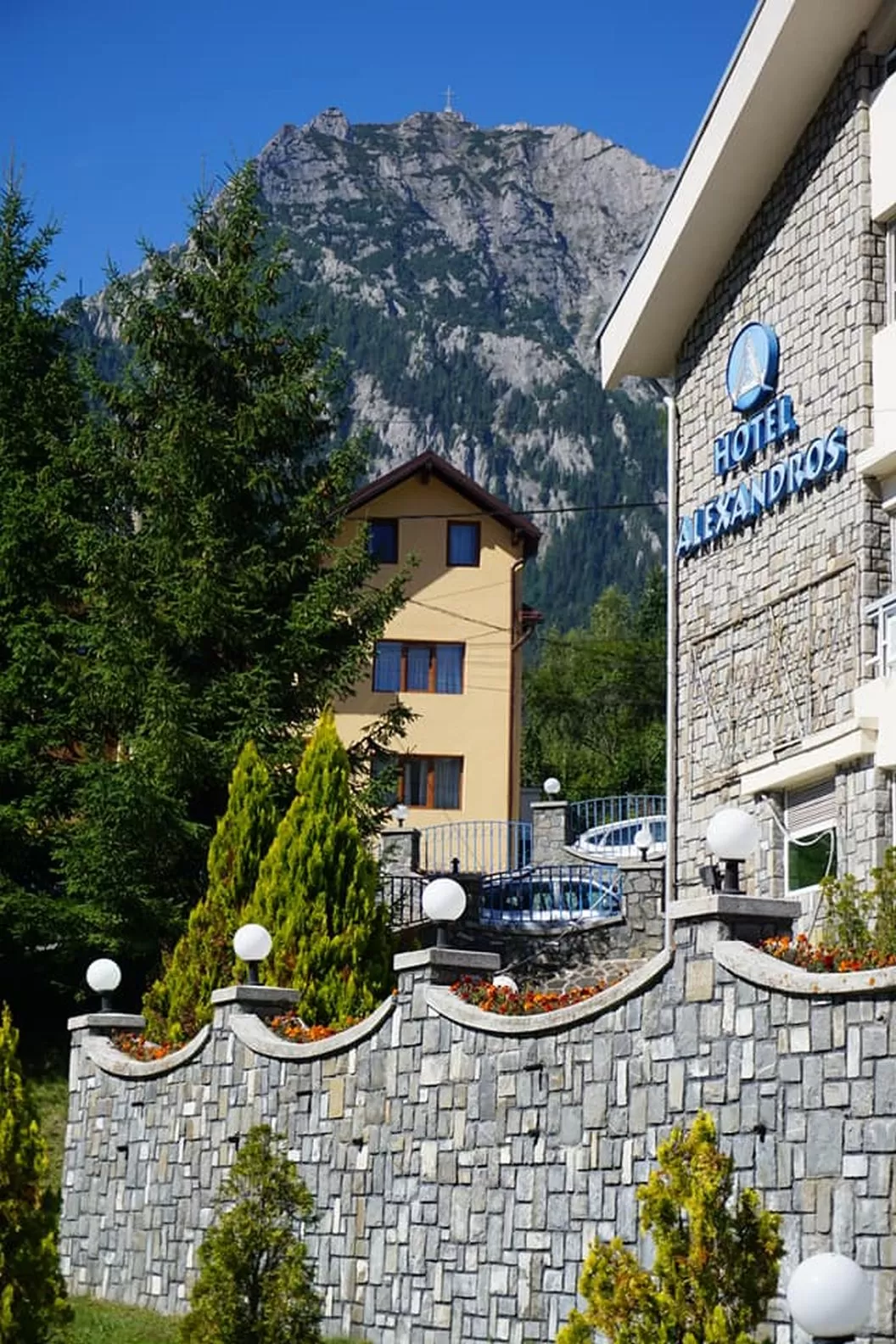 Sfantul Andrei si Ziua Nationala 2024 Busteni Hotel Alexandros