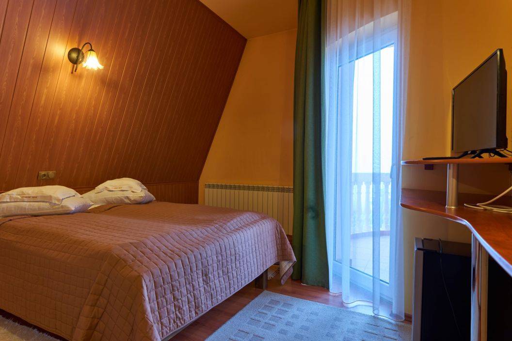 Sfantul Andrei si Ziua Nationala 2022 Arieseni Hotel Four Seasons*** 