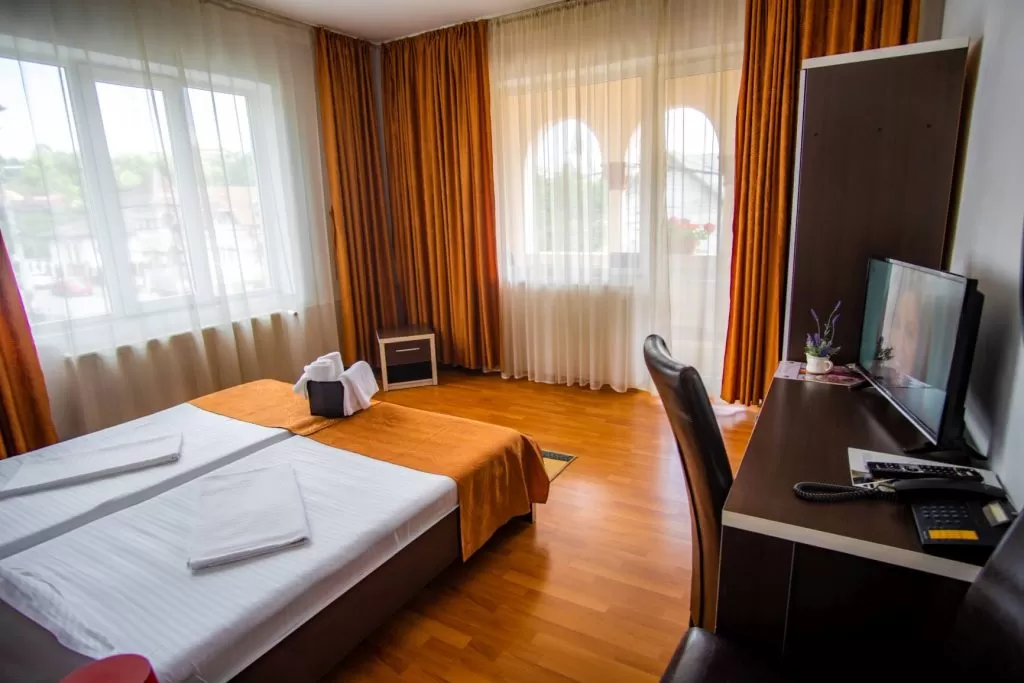 Oferta Balneara NEasigurati 2025 Baile Pucioasa Hotel Turist