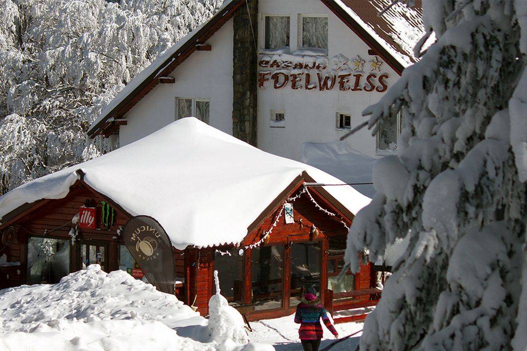 O Saptamana la Ski 2022-2023 Straja Cabana Edelweiss***