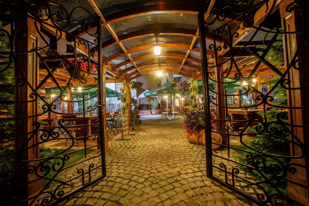 Revelion  Sighisoara Double Three by Hilton Hotel Cavaler