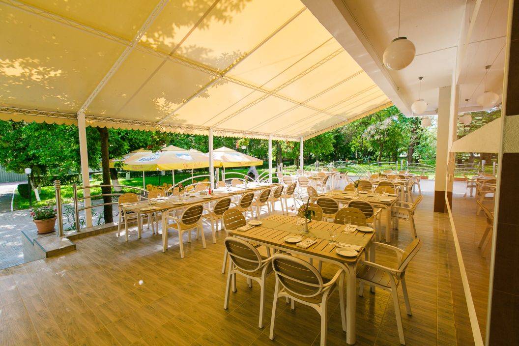 Sarbatori de Pasti 2025 Baile Felix Hotel Nufarul