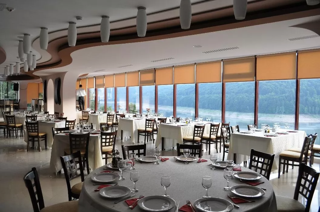 Revelion 2026 Lacul Vidraru Cabana Valea Cu Pesti