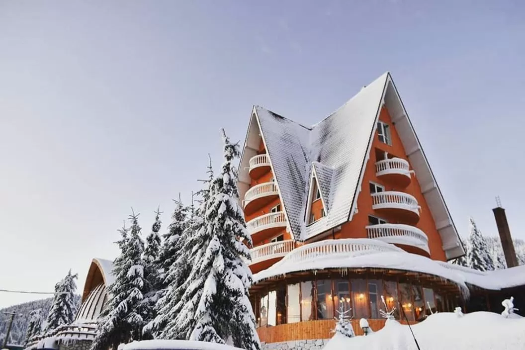 Sarbatori de Pasti 2024 Arieseni sat de Vacanta Vartop Hotel Four Seasons