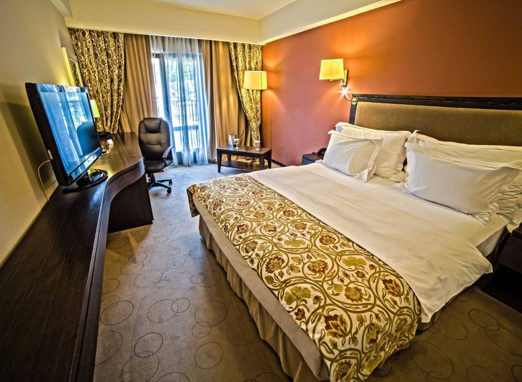 Revelion 2023 in Sighisoara Double Three by Hilton Hotel Cavaler****