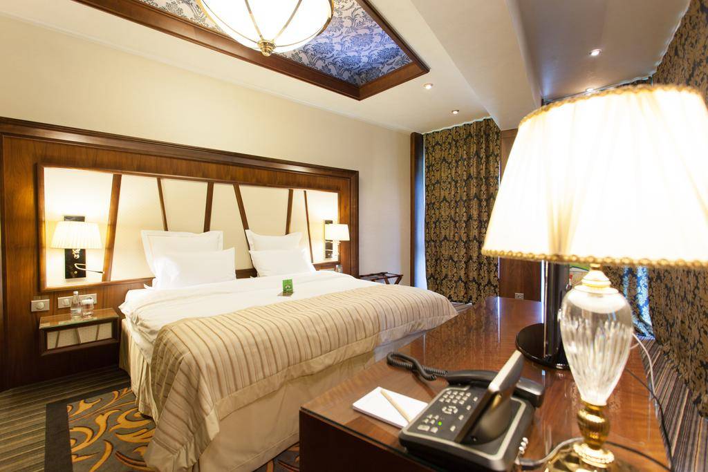 Cazare 2021 Bistrita – Hotel Metropolis*****