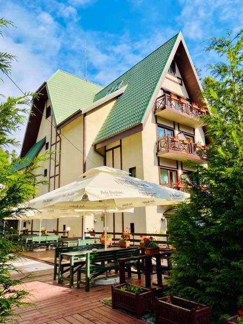 Sarbatori de Pasti 2025 Sinaia Hotel Marami