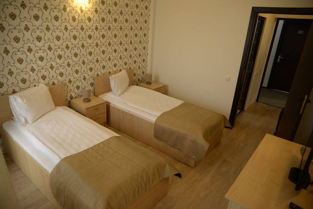 Cazare 2021 Targu Jiu Hotel Story***