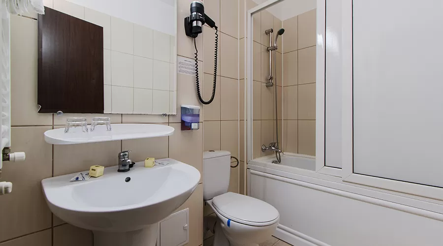 Oferta Speciala Odihna si Relaxare Munte 2025 Calimanesti Hotel Central