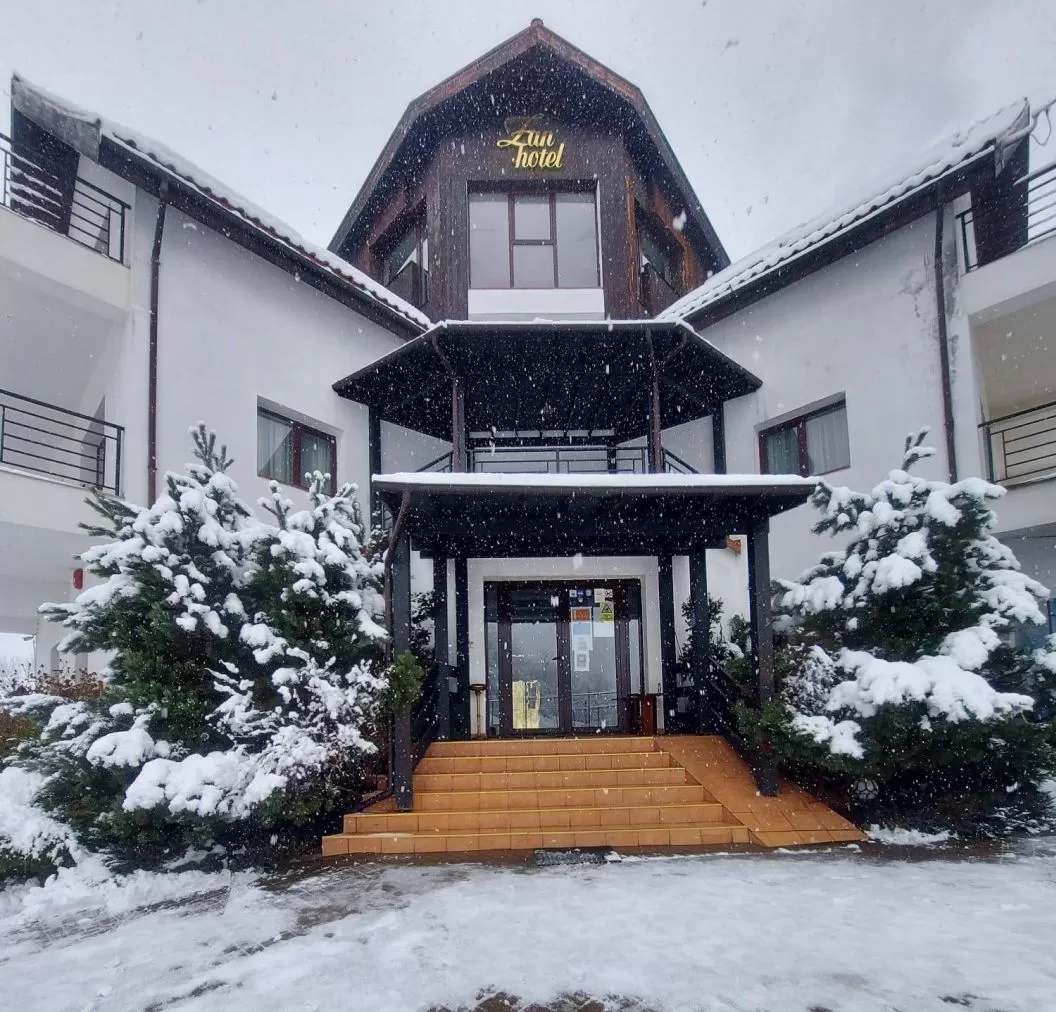 Sfantul Nicolae 2022 la Voineasa Hotel Zan**** 